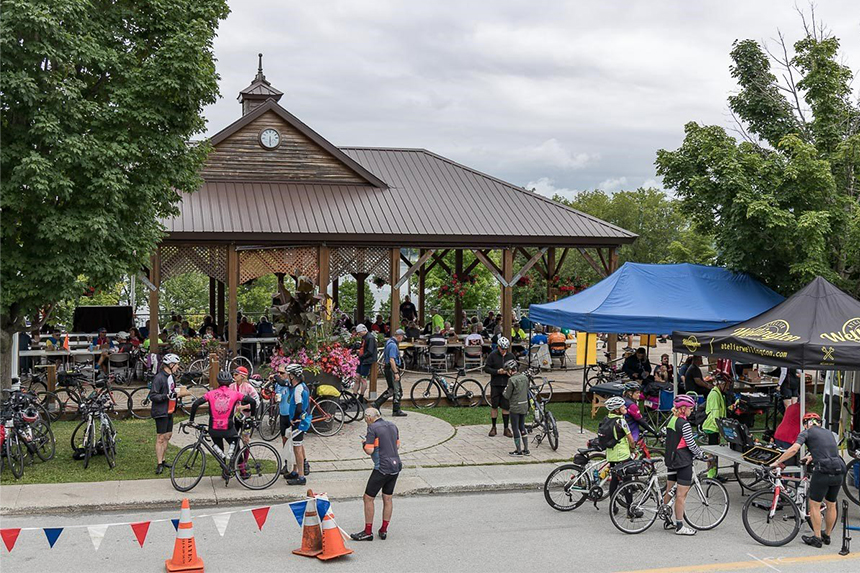 le grand tour velo quebec 2022